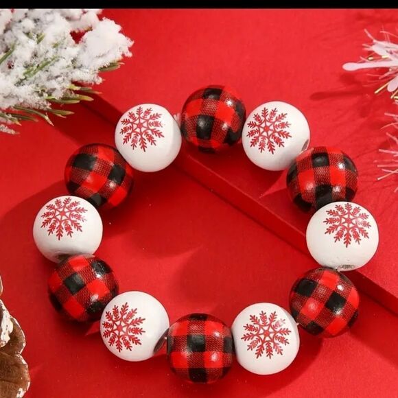 Christmas wooden chunky bead bracelet - Picture 3 of 7